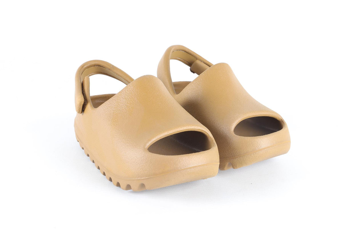 ADIDAS YEEZY BROWN BABY GIRLS RUBBER SANDALS EU 22 UK 5.5 US 6