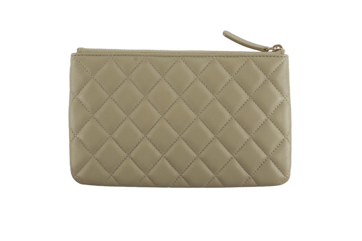 CHANEL GREEN 2024 O CASE SMALL QUILTED LEATHER POUCH (COMES WITH BOX AND DUSTBAG)