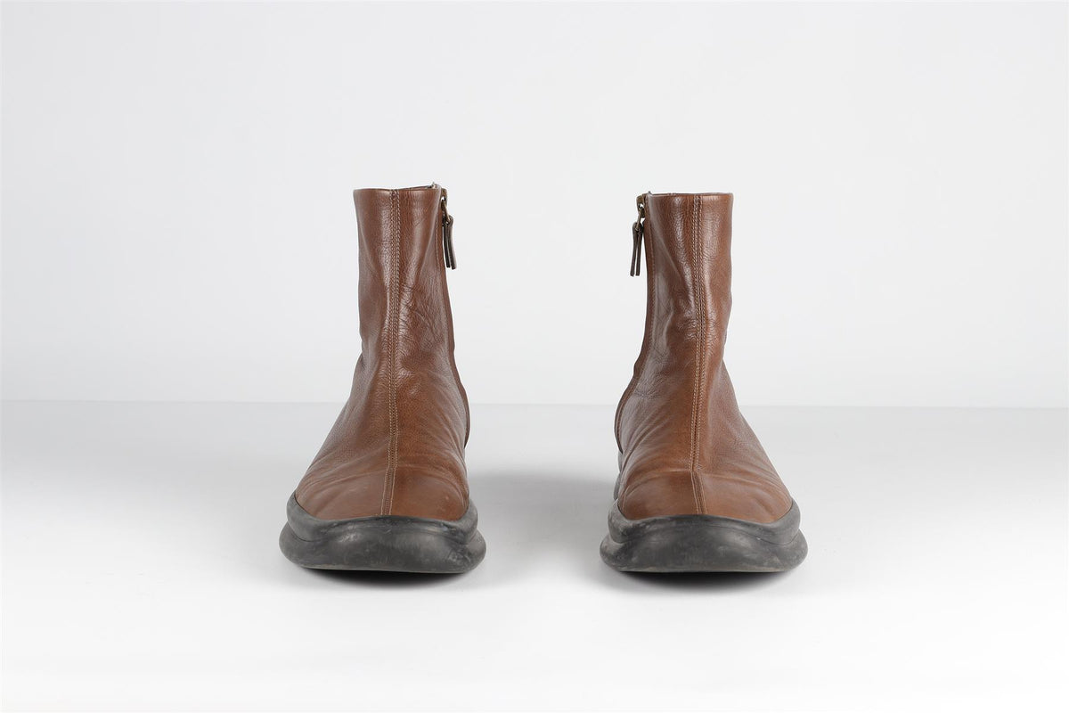 THE ROW BROWN TOWN LEATHER ANKLE BOOTS EU 39 UK 6 US 9