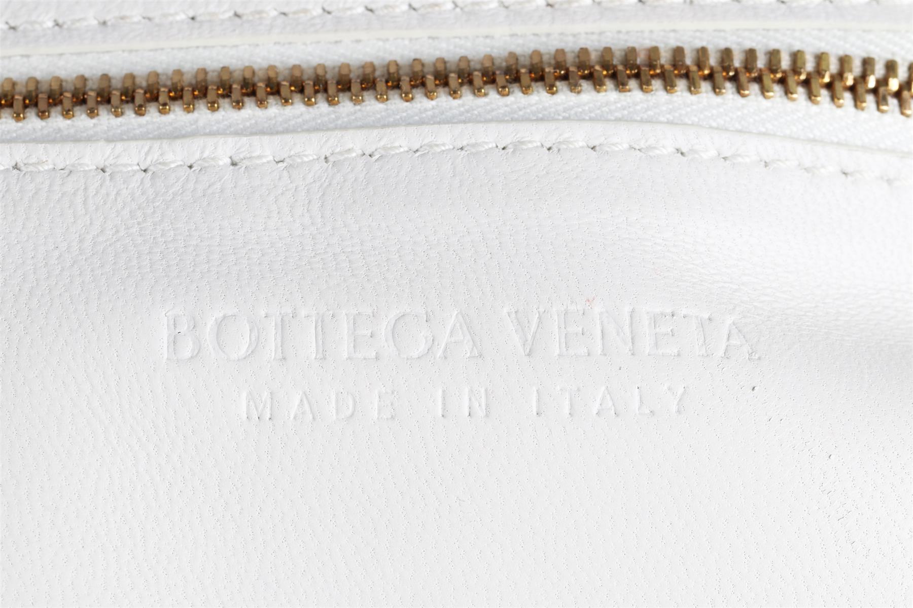 BOTTEGA VENETA WHITE THE CHAIN CASSETTE INTRECCIATO LEATHER SHOULDER BAG
