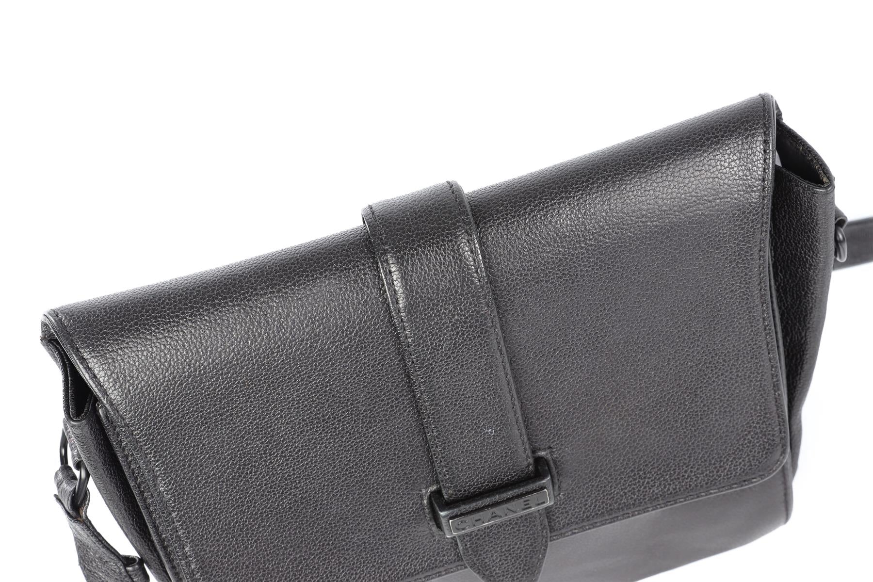 CHANEL BLACK 2000 - 2002 LEATHER SHOULDER BAG