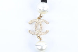 CHANEL IVORY 2016 CC PEARL NECKLACE