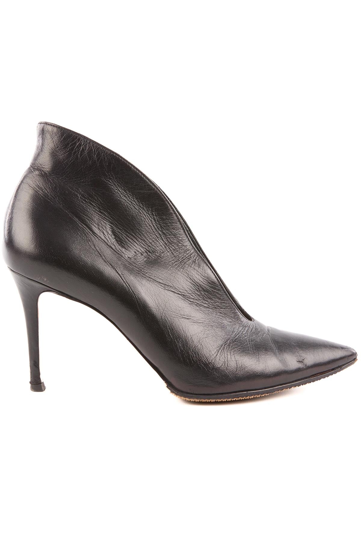 GIANVITO ROSSI BLACK LEATHER ANKLE BOOTS EU 38 UK 5 US 8