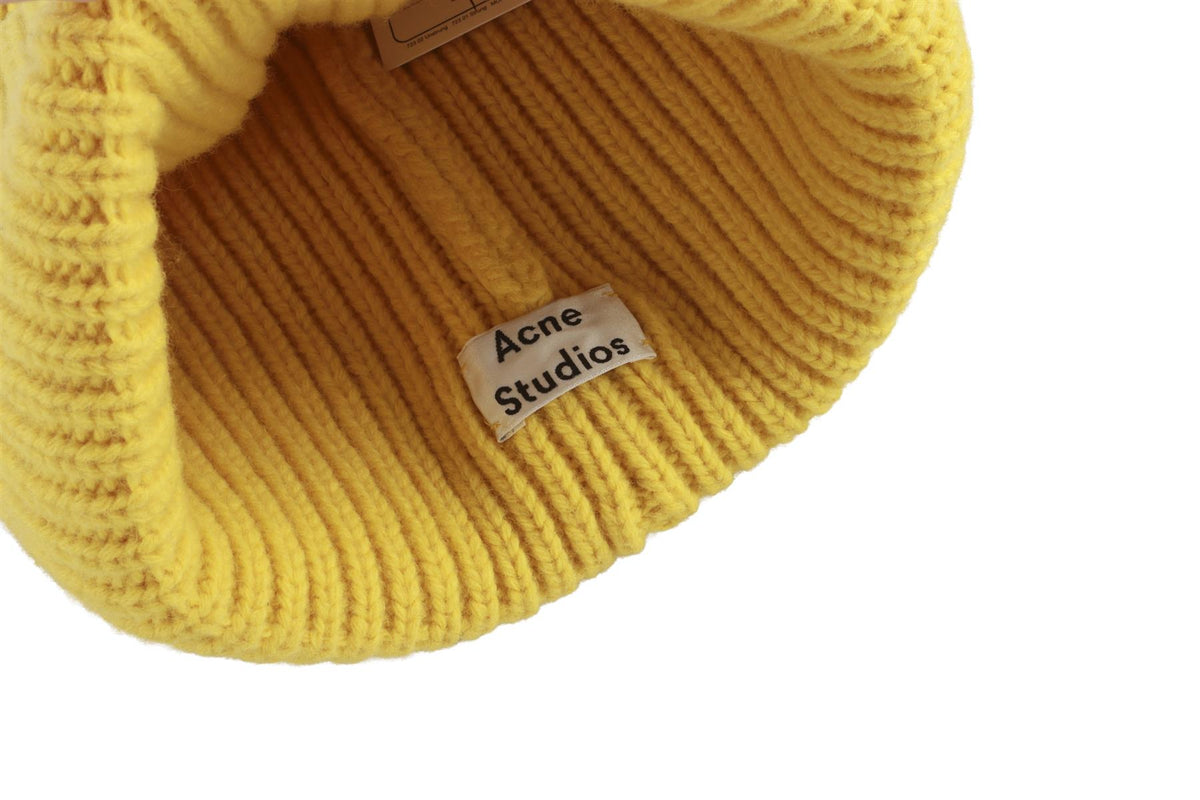 YELLOW WOOL BEANIE