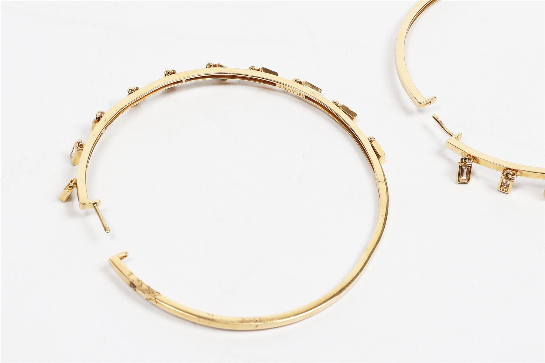 SHAY JEWELLERY 18K YELLOW GOLD AND BAGUETTE DIAMOND HOOP EARRINGS