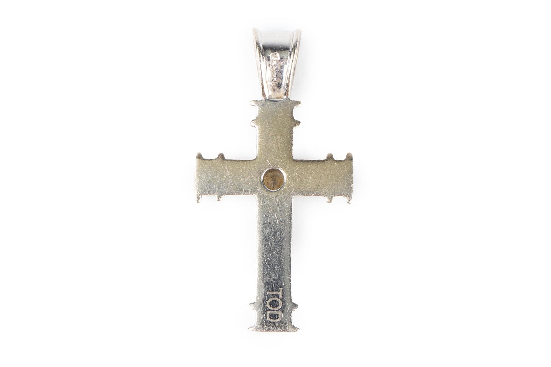 THEO FENNELL CROSS 18K WHITE GOLD AND DIAMOND PENDANT