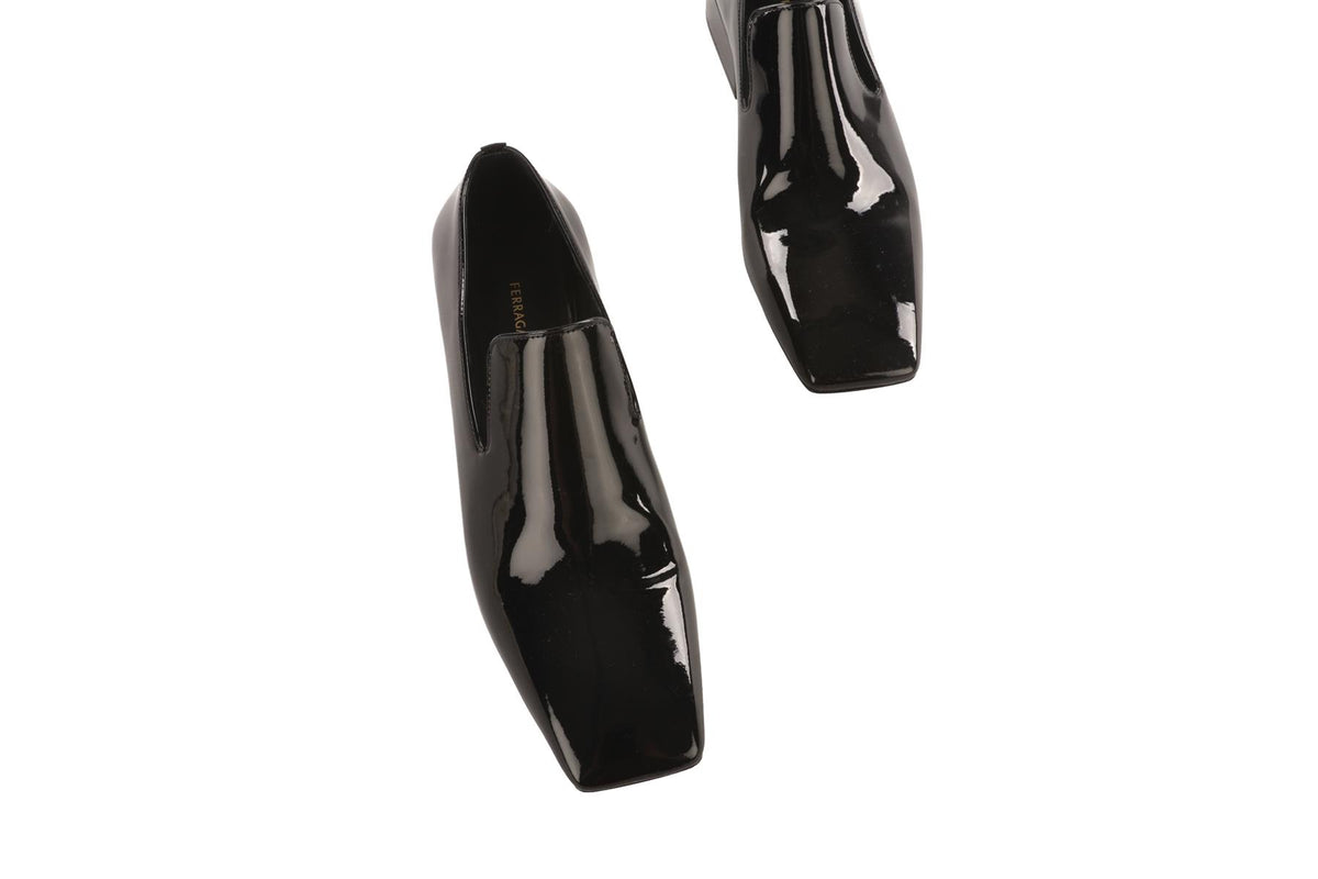 SALVATORE FERRAGAMO BLACK PATENT LEATHER LOAFERS EU 36 UK 3 US 6