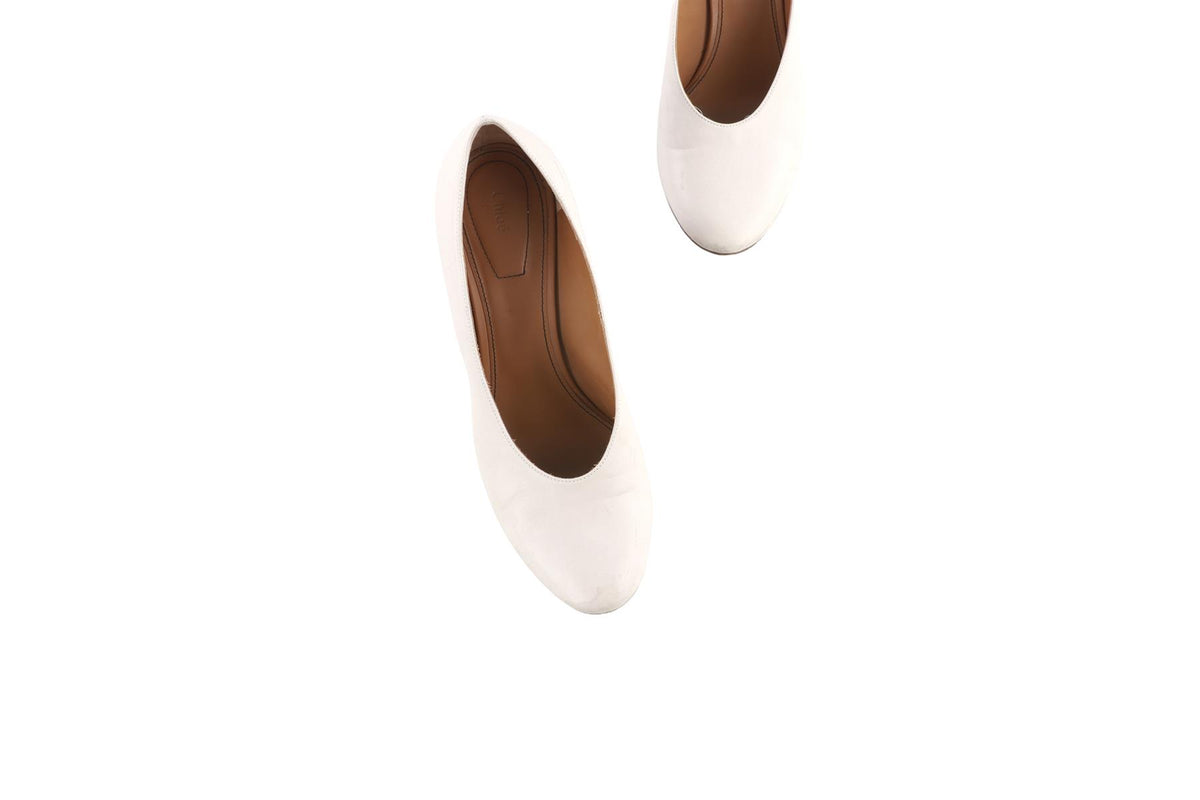 NUDE LEATHER PUMPS