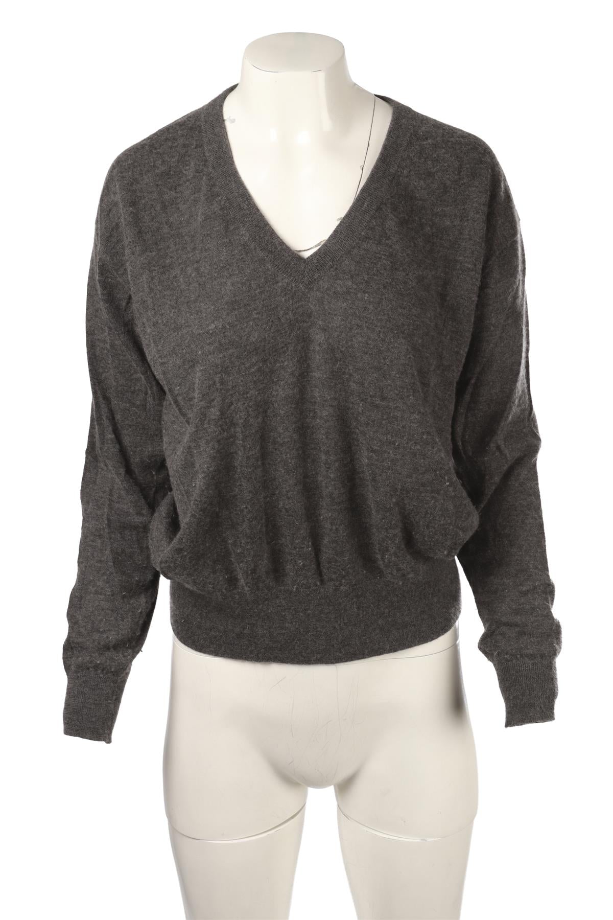 GREY CASHMERE SWEATER