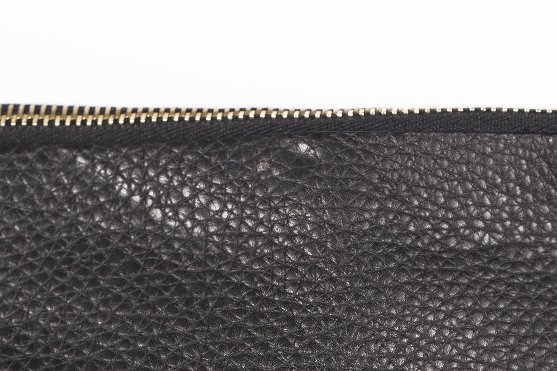 VALENTINO GARAVANI BLACK LEATHER CLUTCH