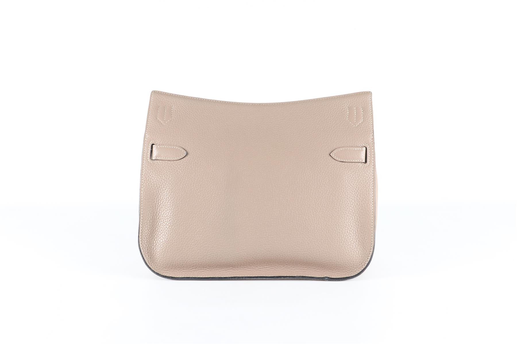 HERMÈS TAUPE 2012 JYPSIERE 28CM TOGO LEATHER CROSSBODY BAG IN ETOUPE