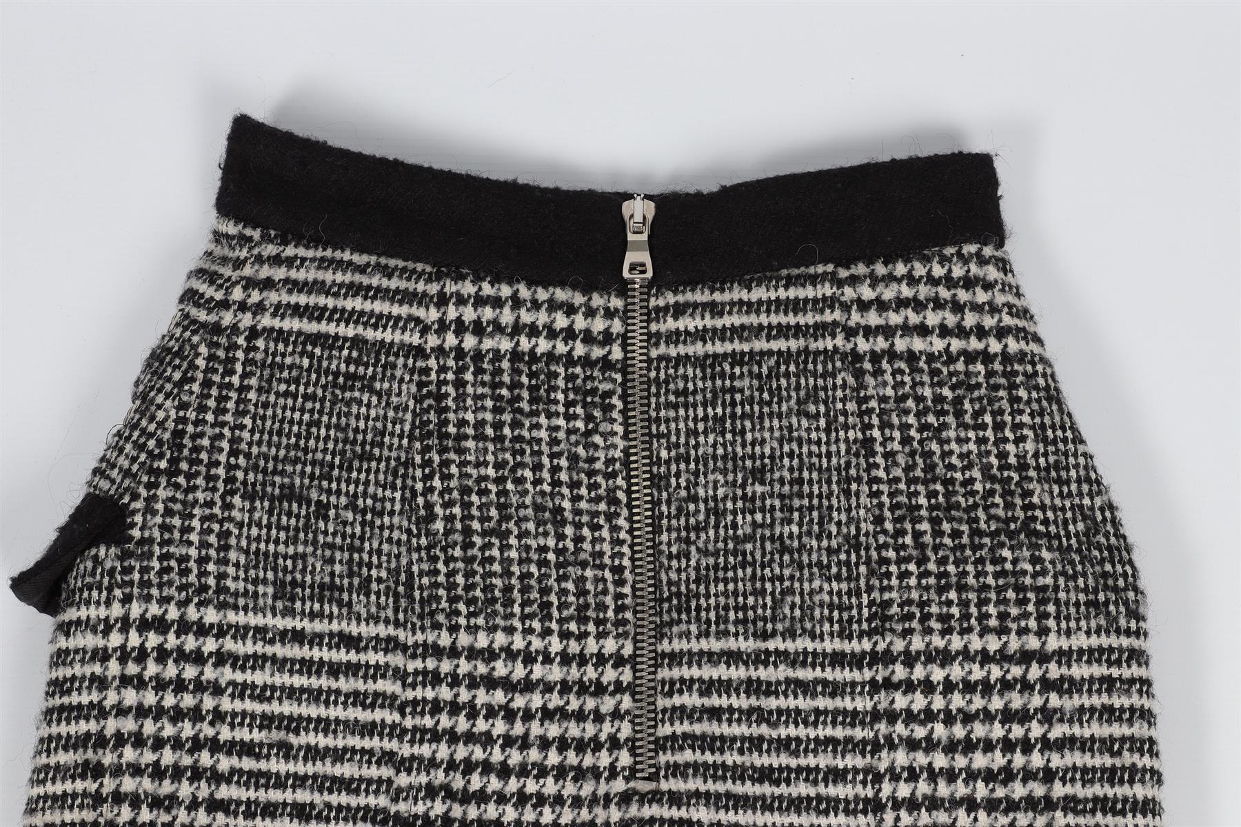 BALMAIN BLACK WOOL MINI SKIRT FR 34 UK 6