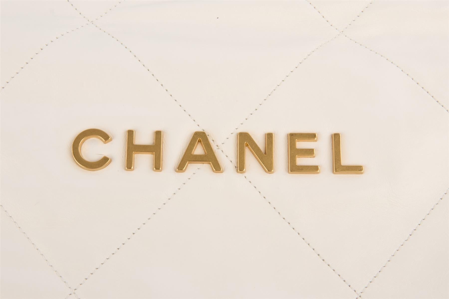 CHANEL WHITE 2022 22 MEDIUM QUILTED LEATHER SHOULDER BAG