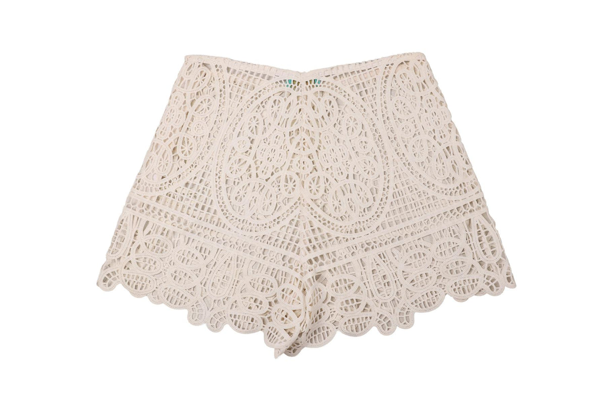 WAIMARI WHITE LACE SHORTS SMALL