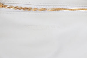 BOTTEGA VENETA ECRU CASSETTE INTRECCIATO LEATHER SHOULDER BAG