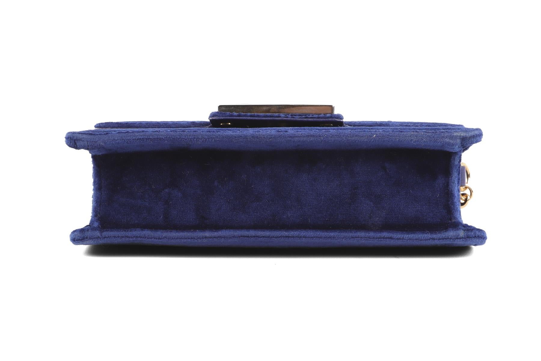 GUCCI BLUE BROADWAY SMALL VELVET SHOULDER BAG