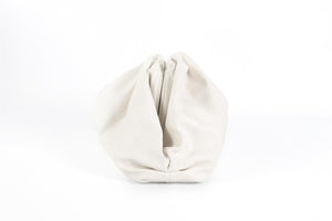 BOTTEGA VENETA WHITE POUCH LARGE LEATHER CLUTCH