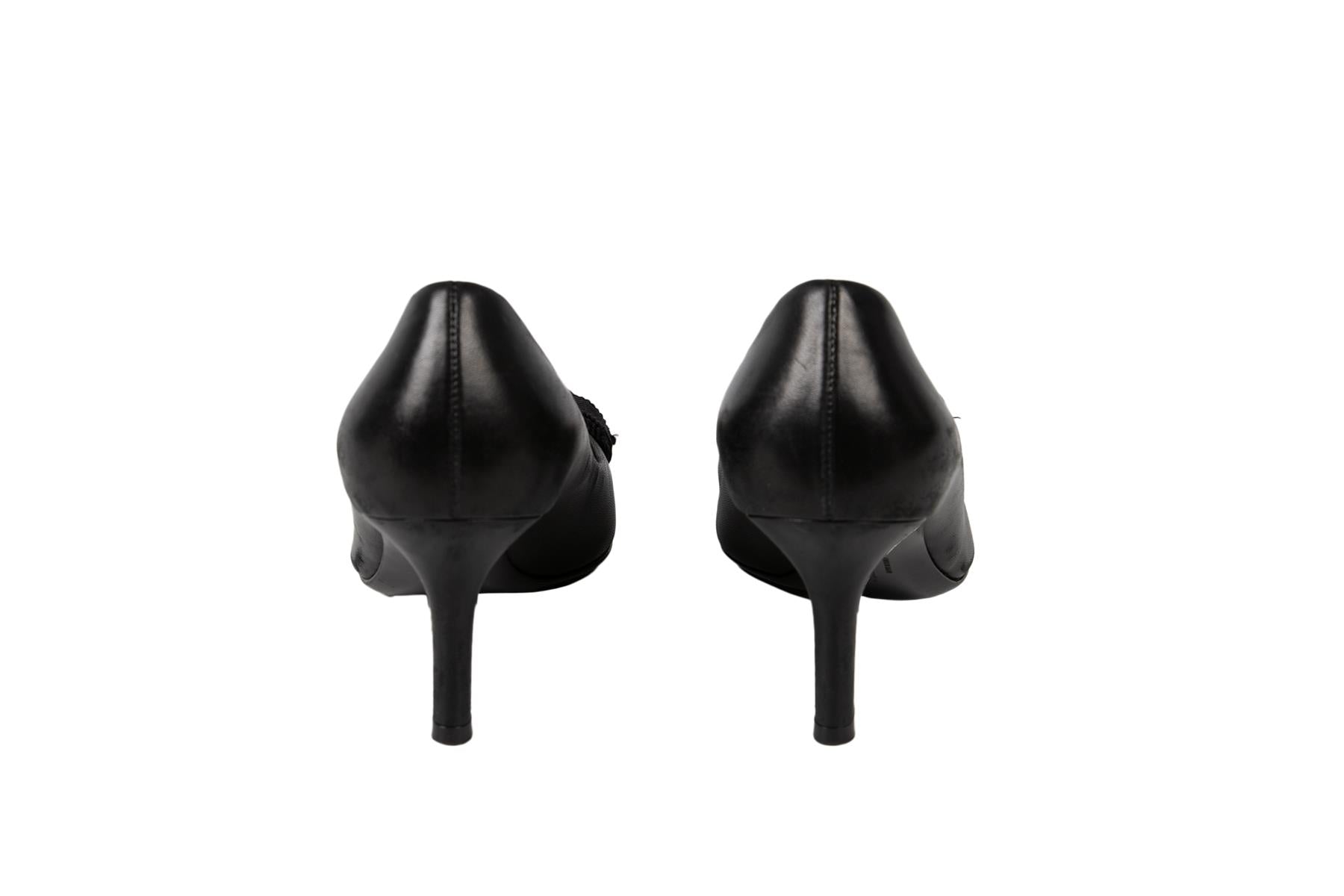 SALVATORE FERRAGAMO BLACK LEATHER PUMPS US 5.5 UK 2.5 EU 35.5