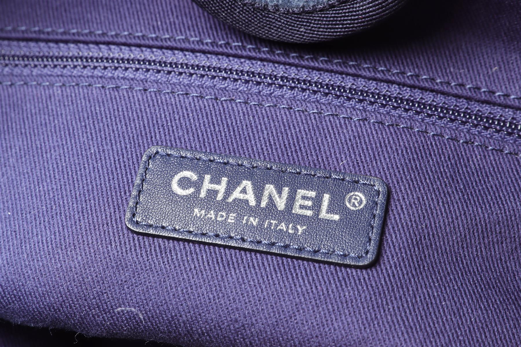 CHANEL BLUE 2017 DEAUVILLE SMALL CANVAS TOTE BAG