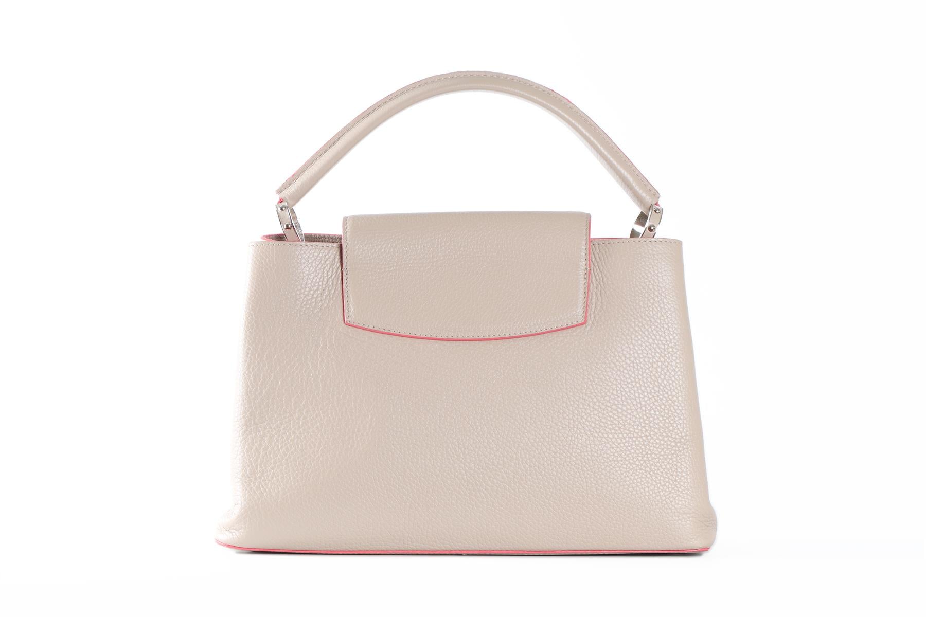 LOUIS VUITTON TAUPE 2014 CAPUCINES MM TAURILLON LEATHER TOTE BAG