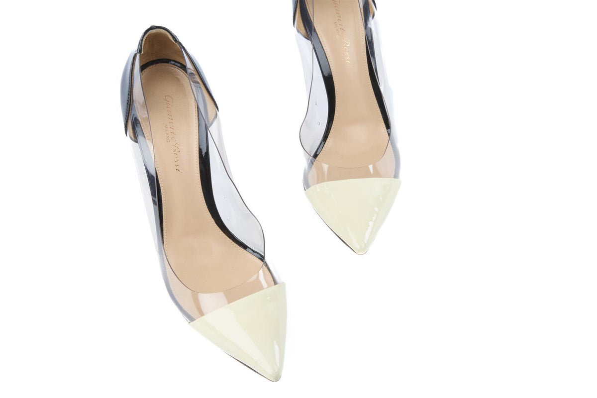 GIANVITO ROSSI BLACK PVC PUMPS EU 39 UK 6 US 9