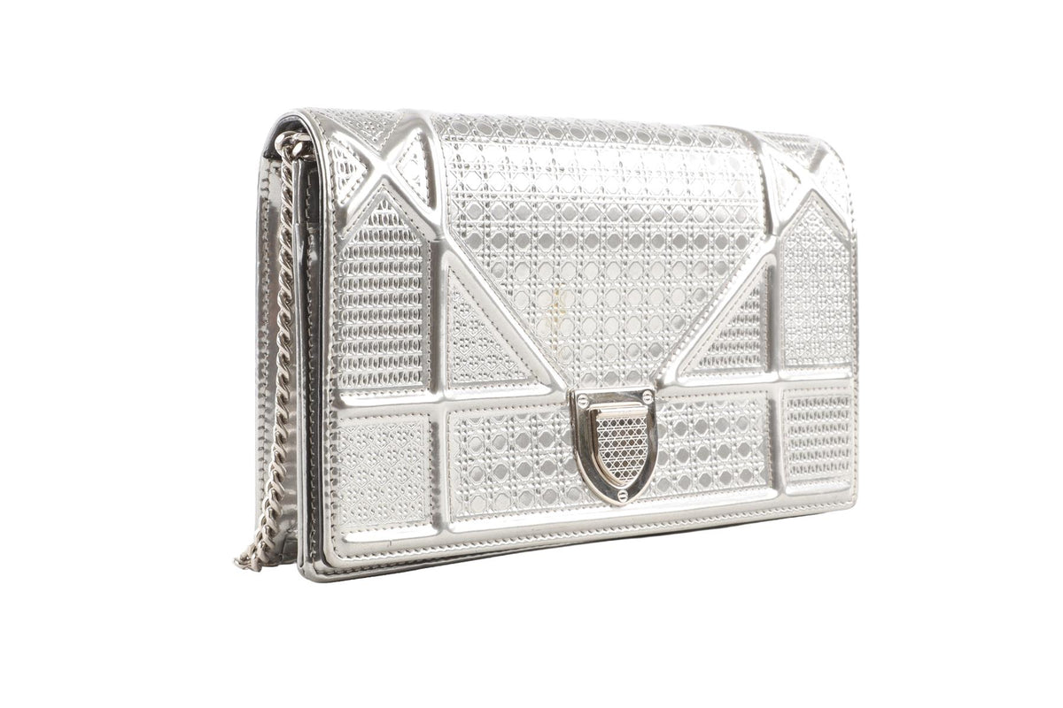 CHRISTIAN DIOR SILVER DIORAMA WALLET ON CHAIN MICROCANNAGE LEATHER CROSSBODY BAG