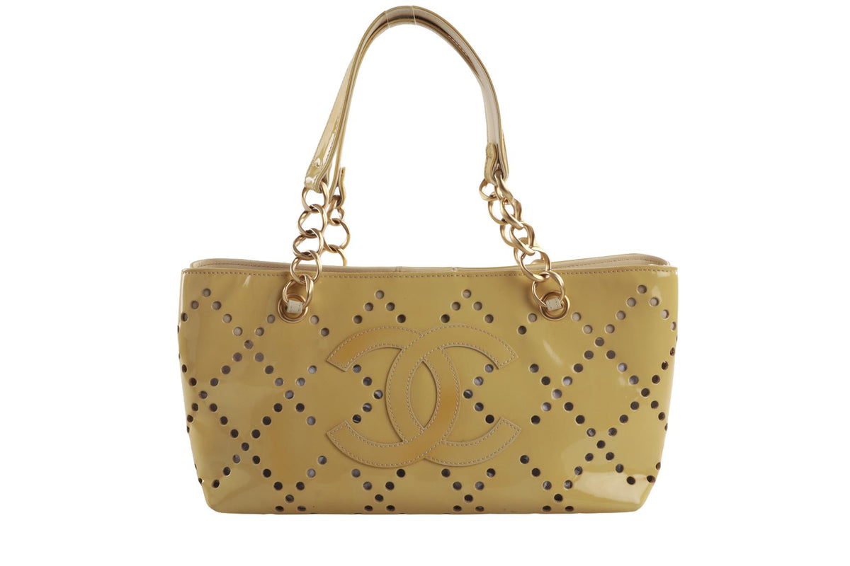 CHANEL YELLOW 2003-2004 CC PATENT LEATHER TOTE BAG