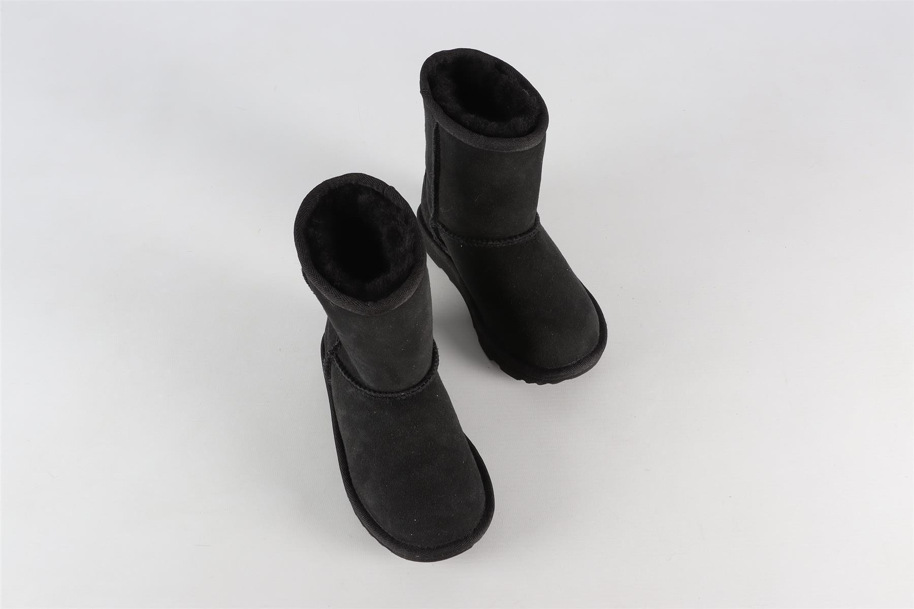 UGG BLACK KIDS GIRLS BOOTS EU 28.5 UK 10 US 11