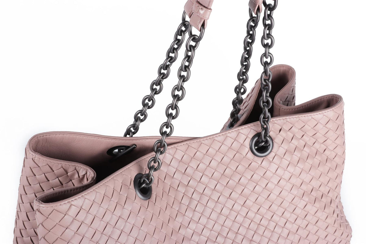 BOTTEGA VENETA PINK DOUBLE CHAIN MEDIUM INTRECCIATO LEATHER TOTE BAG