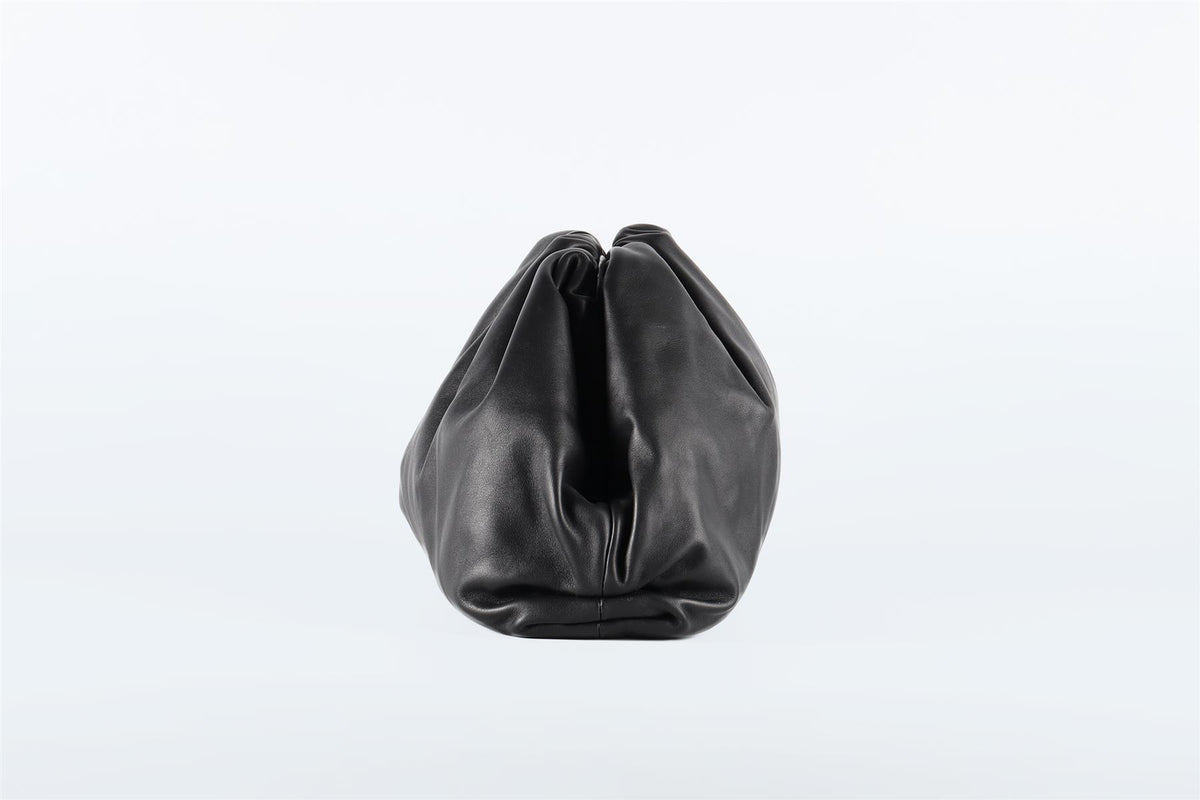 BOTTEGA VENETA BLACK THE POUCH LARGE LEATHER CLUTCH