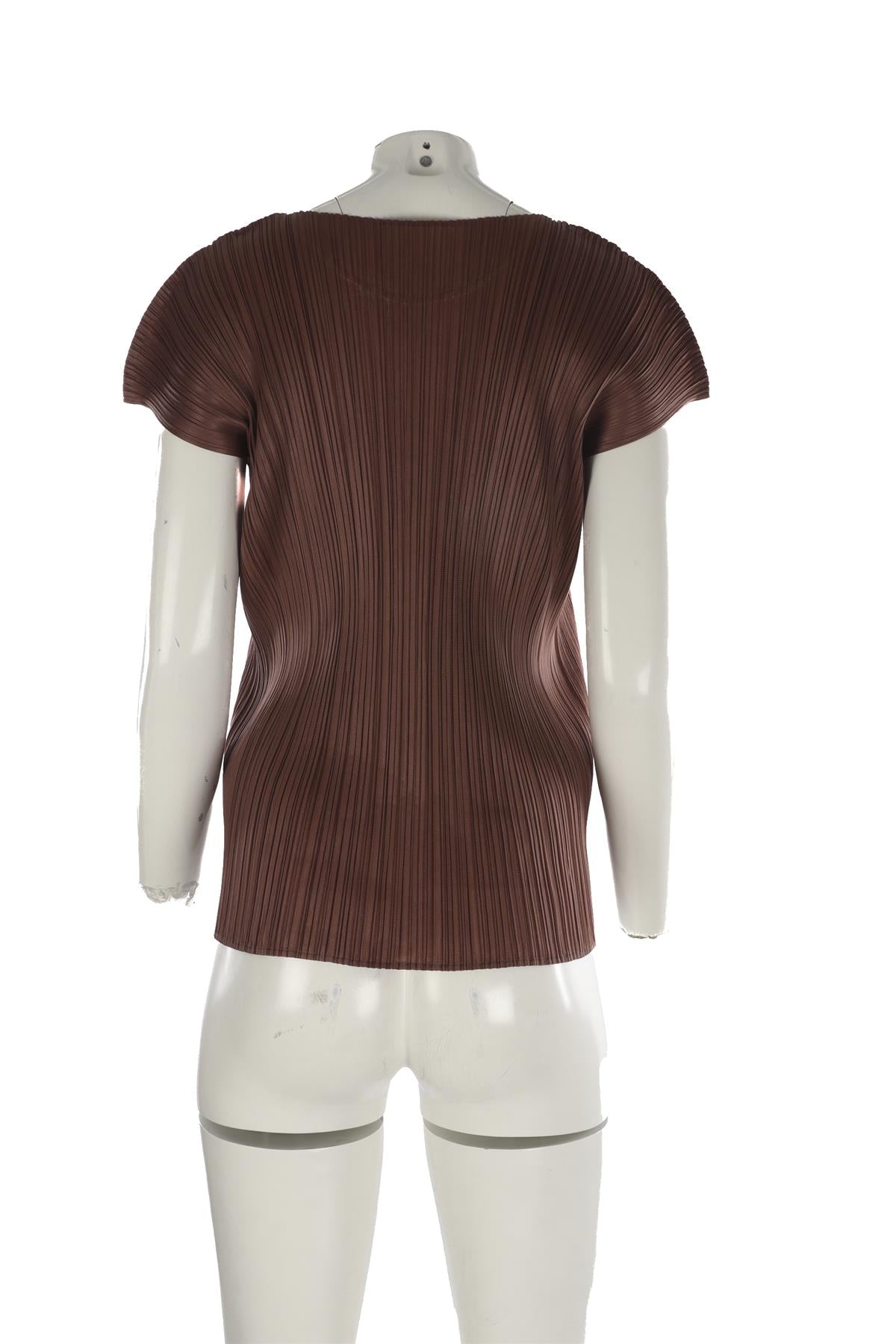 BROWN TOP