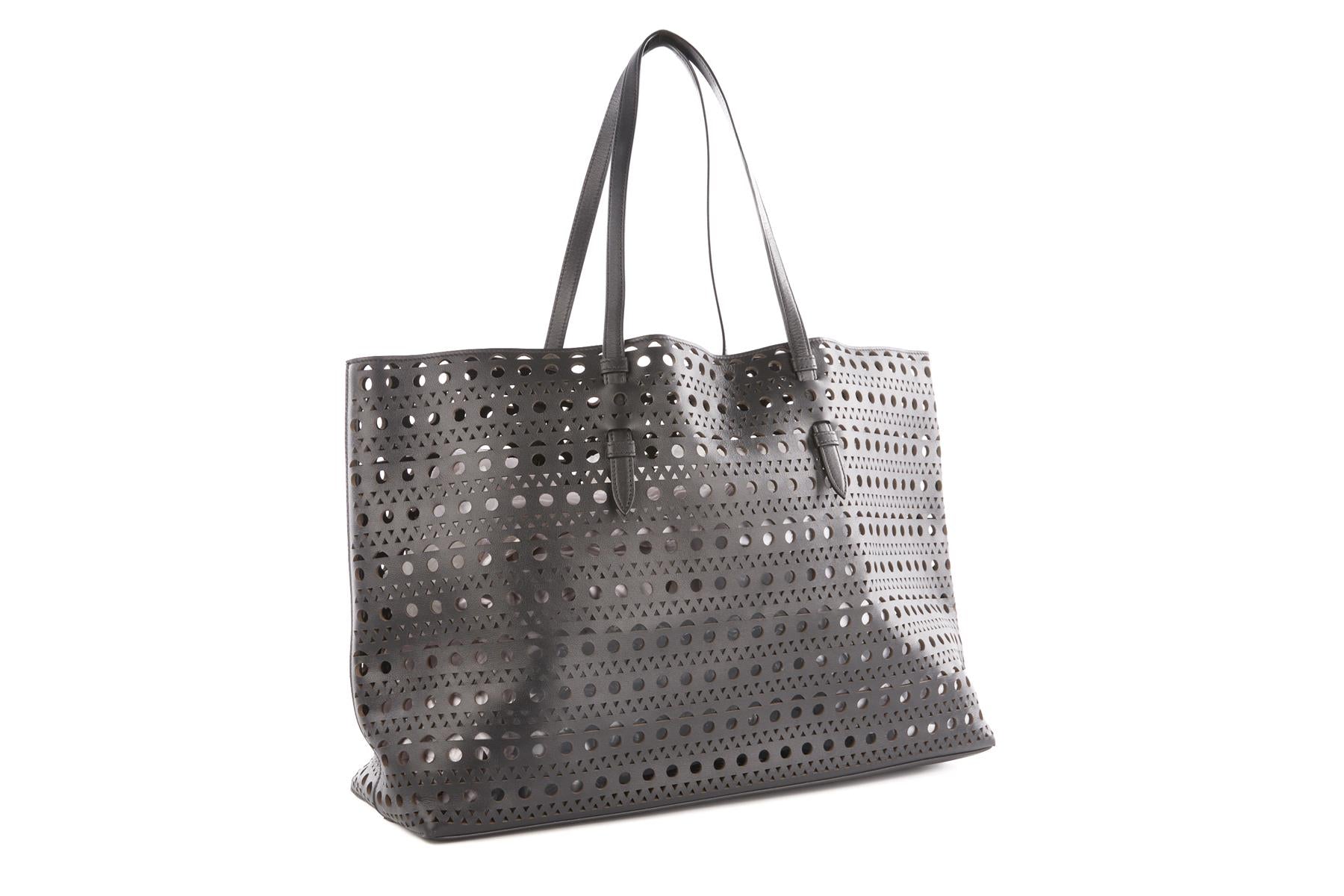 ALAÏA BLACK LE MINA 44 VIENNE LEATHER SHOULDER BAG