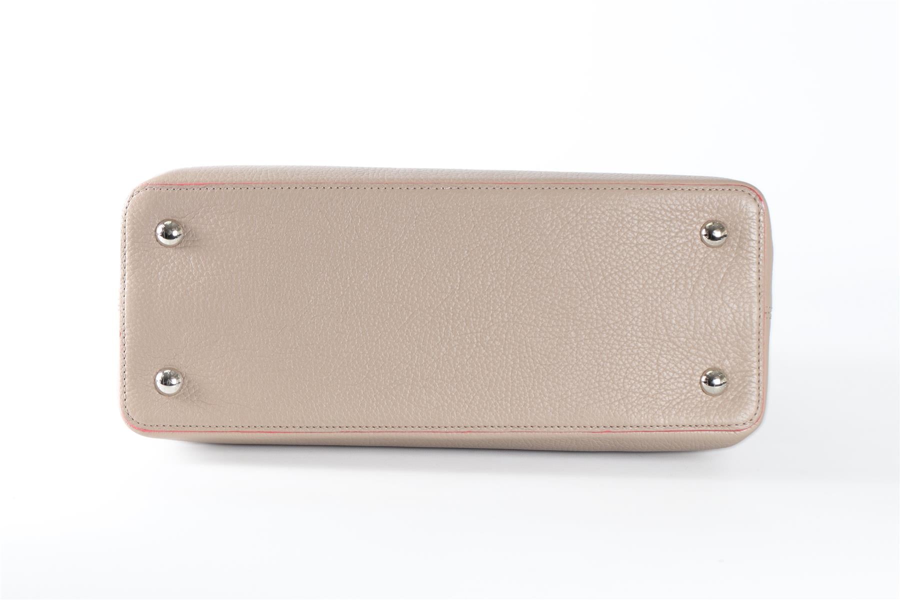 LOUIS VUITTON TAUPE 2014 CAPUCINES MM TAURILLON LEATHER TOTE BAG