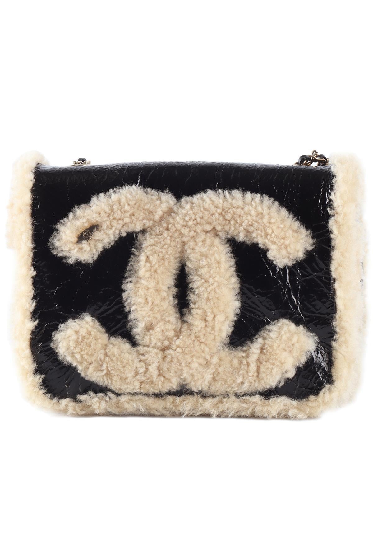 CHANEL BLACK 2019 MANIA CC SHEARLING AND LEATHER SHOULDER BAG