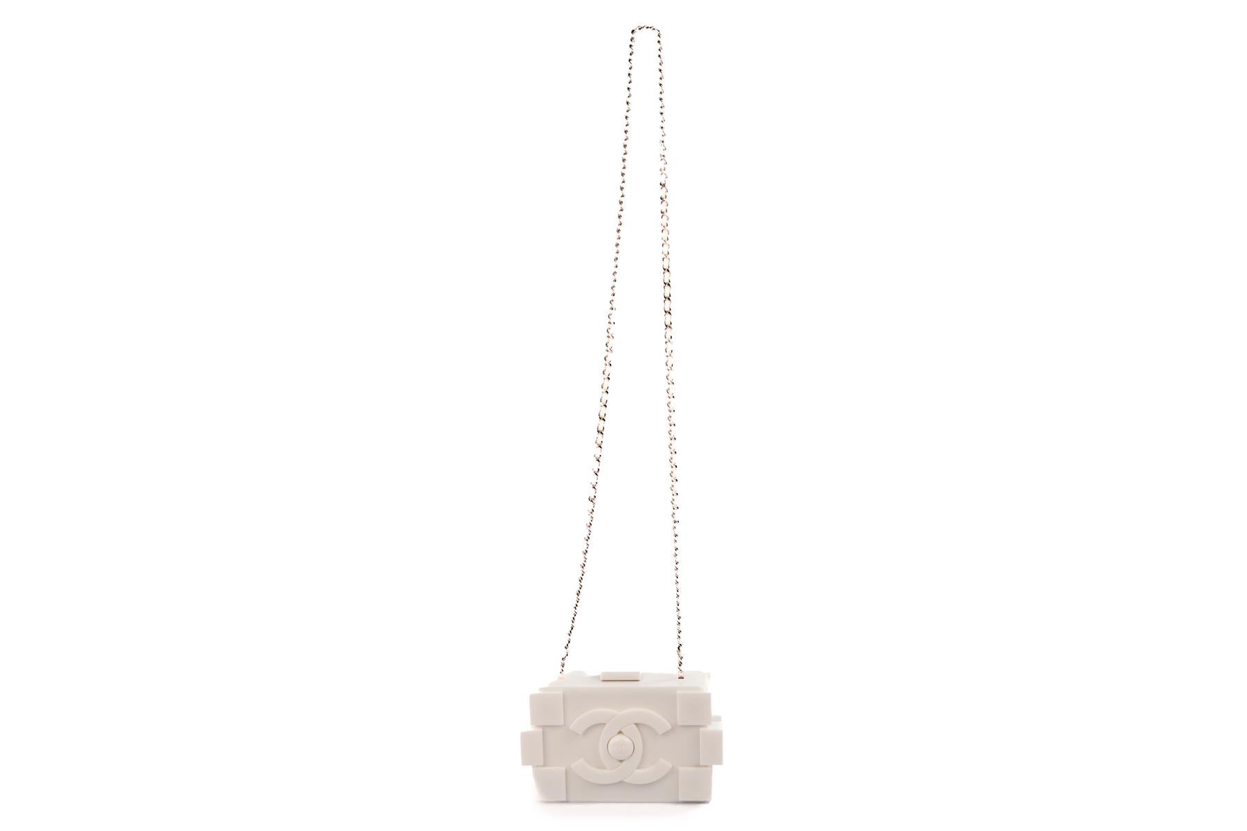 CHANEL WHITE 2014 BOY BRICK LEGO PLEXIGLASS CLUTCH
