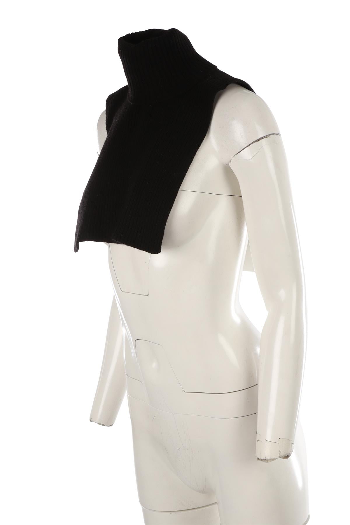BLACK CASHMERE BIB