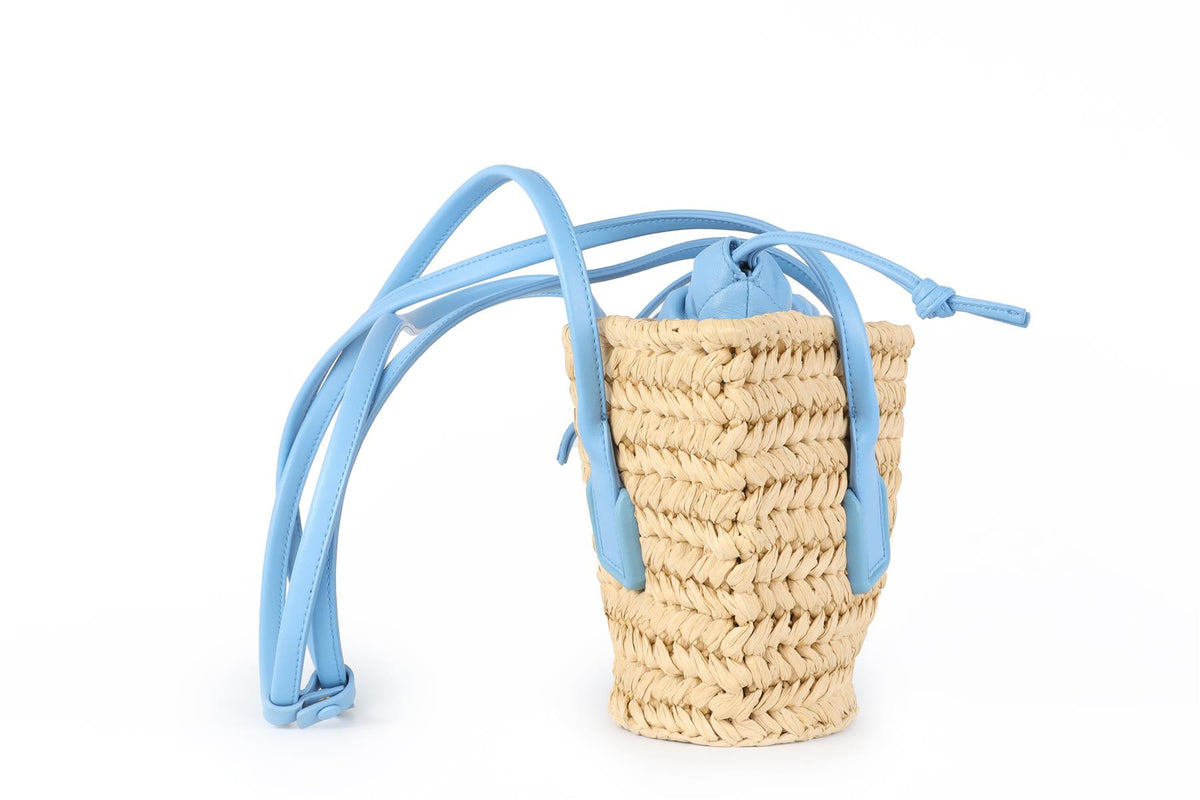BOTTEGA VENETA BLUE ARCO SMALL RAFFIA TOTE BAG