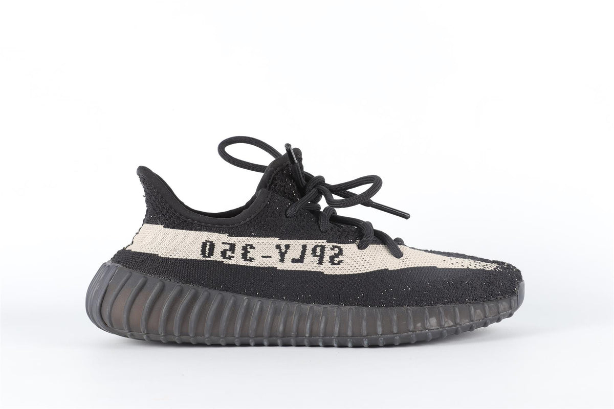 ADIDAS YEEZY BOOST 350 V2 'OREO' SNEAKERS EU 39.5 UK 6 US 6.5