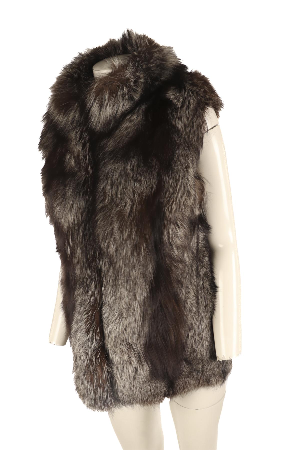 YVES SALOMON BEIGE FOX FUR GILET FR 38 UK 10