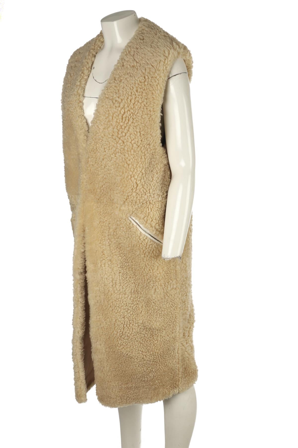 CHLOÉ BEIGE SHEARLING GILET FR 36 UK 8