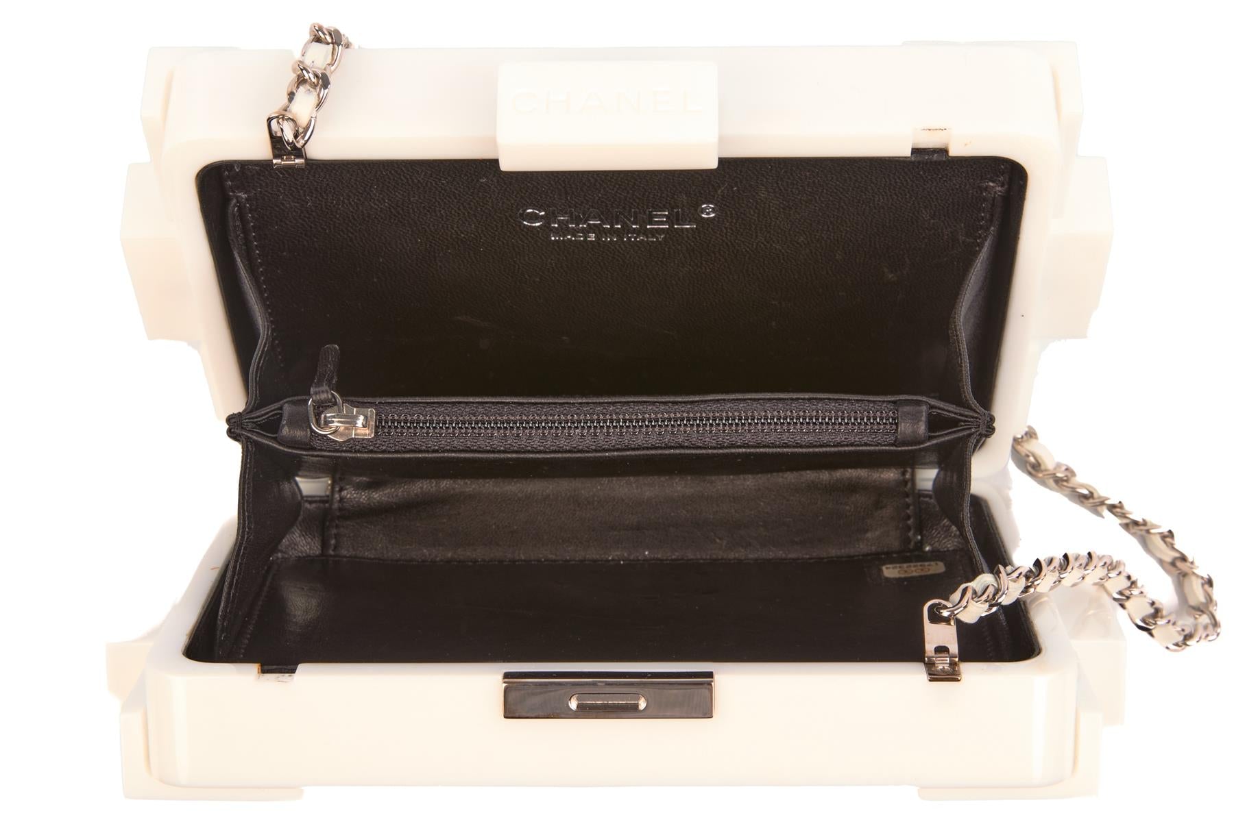 CHANEL WHITE 2014 BOY BRICK LEGO PLEXIGLASS CLUTCH