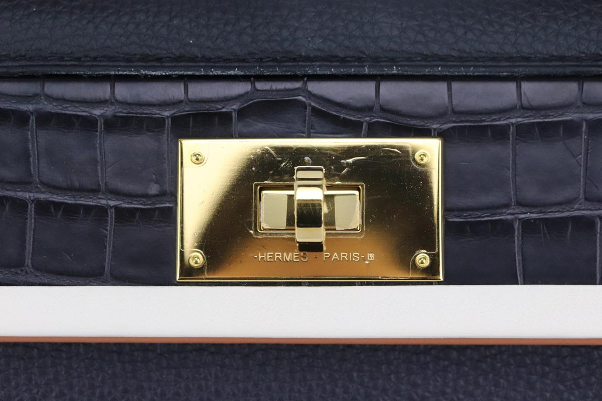 HERMÈS 2020 24/24 29CM TOGO LEATHER, ALLIGATOR AND SWIFT LEATHER BAG