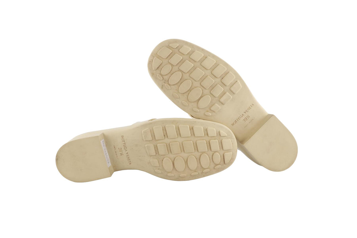 BOTTEGA VENETA CREAM MADAME PATENT LEATHER LOAFERS EU 39.5 UK 6.5 US 9.5