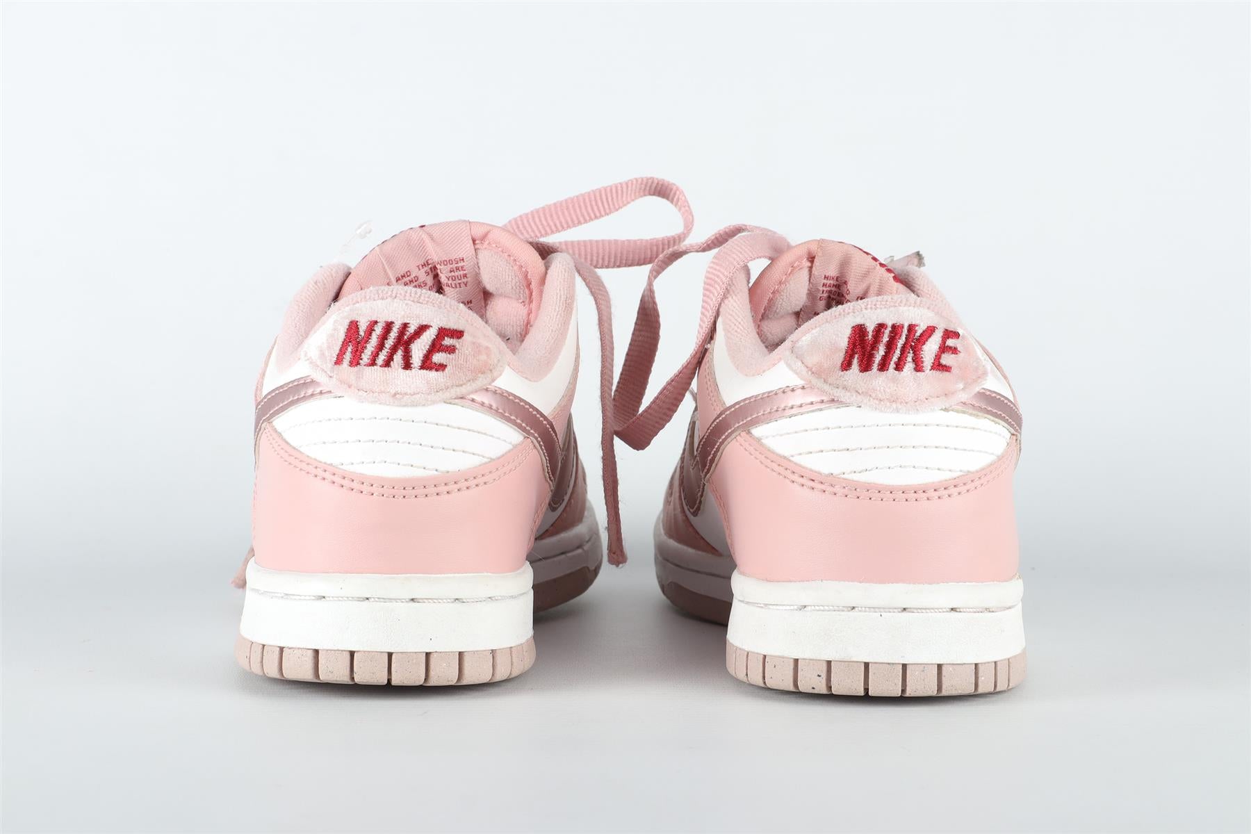 NIKE PINK KIDS GIRLS SNEAKERS EU 35.5 UK 3 US 3.5Y