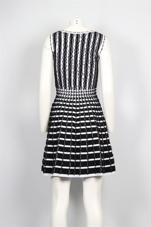 ANTONINO VALENTI BLACK AND WHITE KNIT MINI DRESS IT 40 UK 8