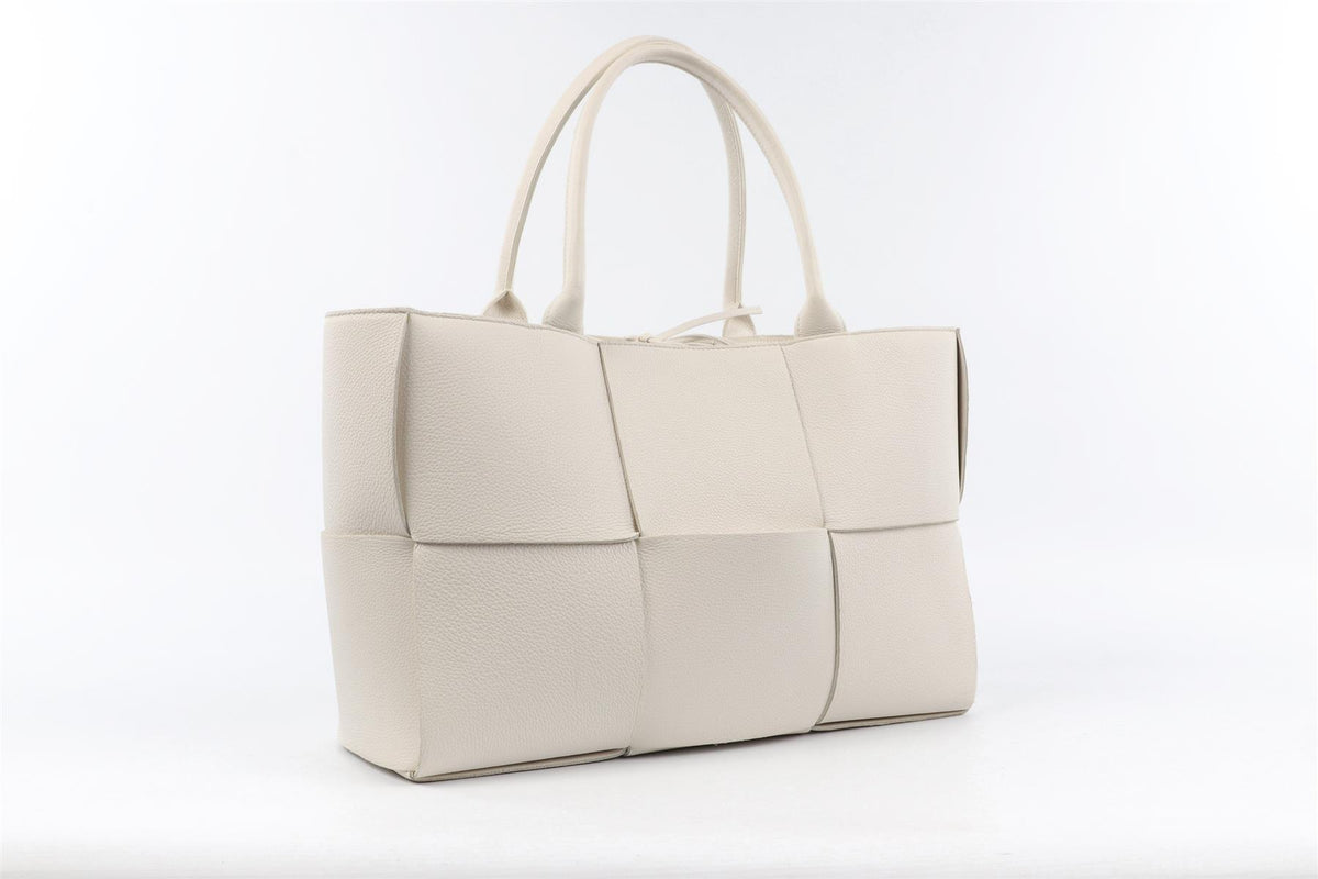 BOTTEGA VENETA WHITE ARCO INTRECCIATO LEATHER TOTE BAG