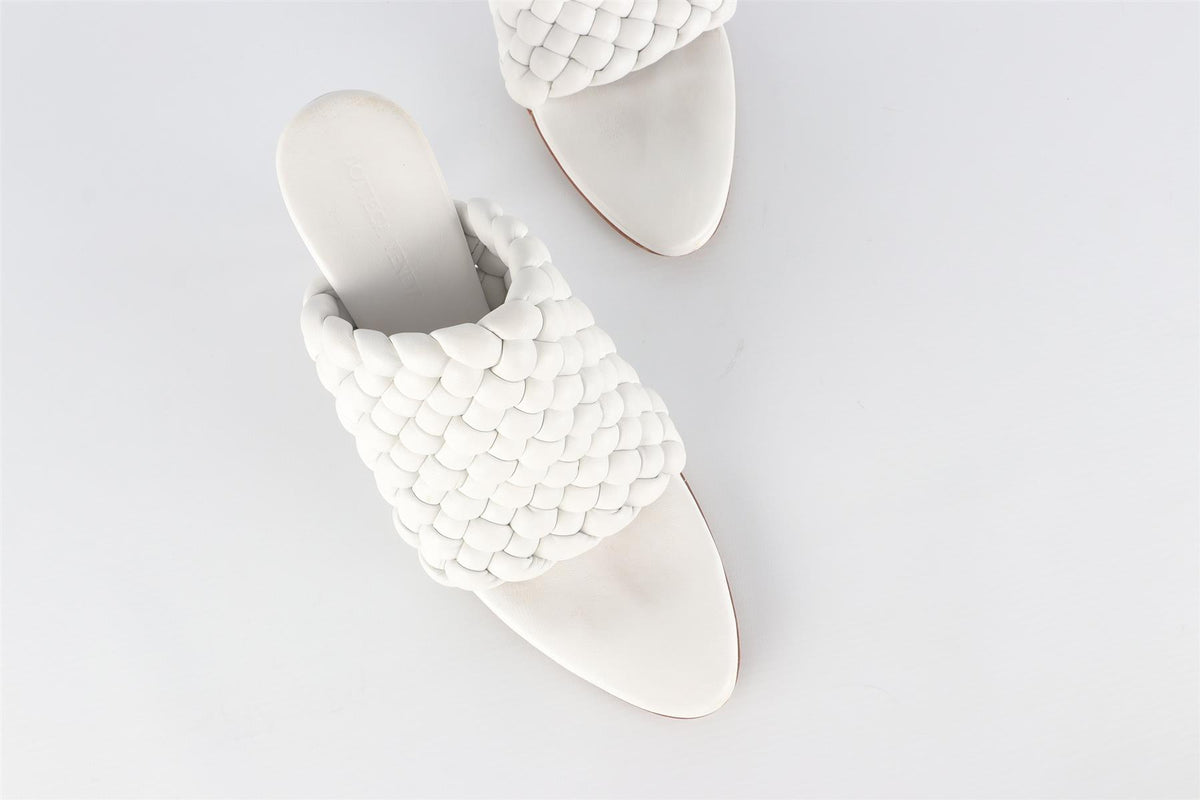 BOTTEGA VENETA WHITE LEATHER MULES EU 39 UK 6 US 9