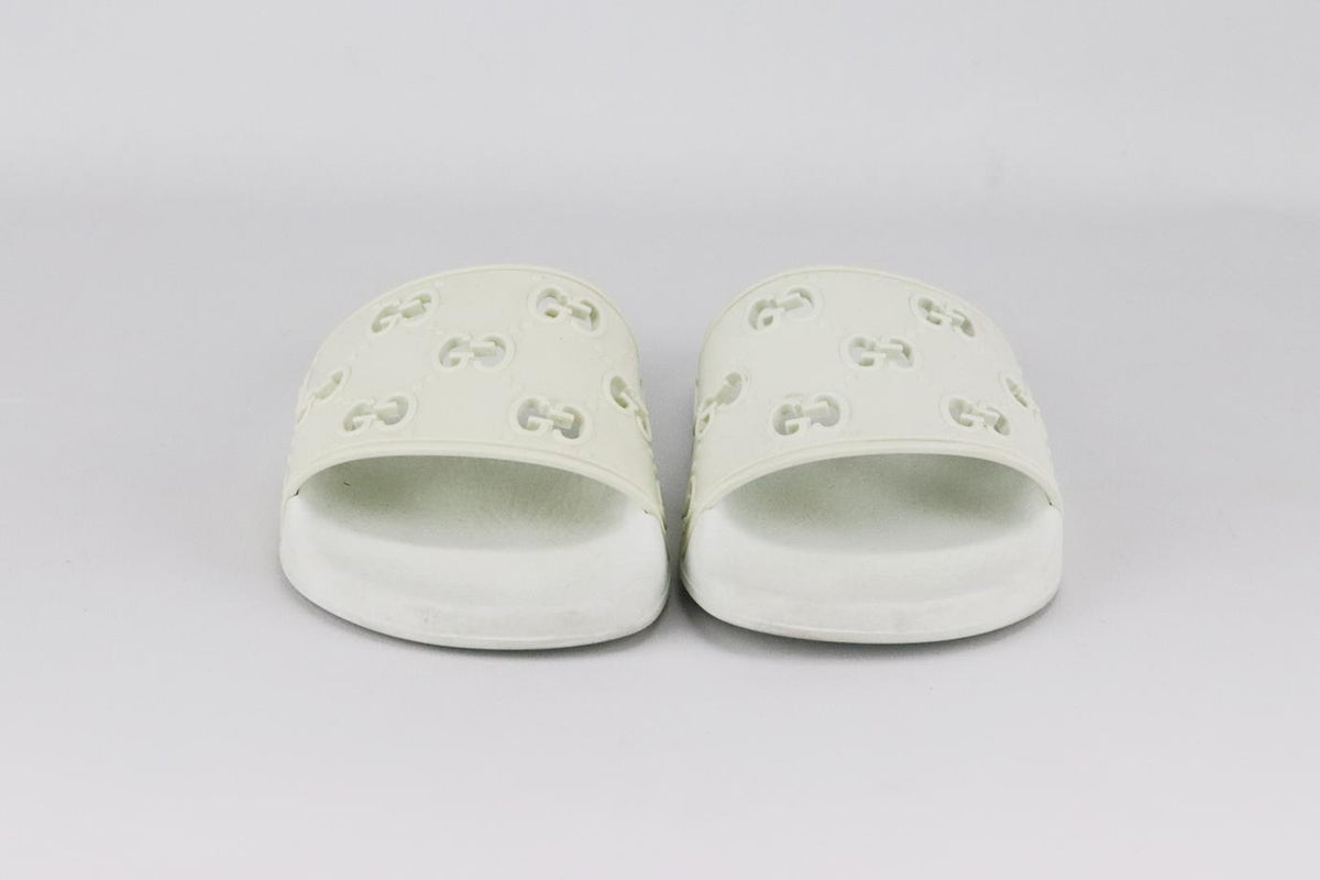 GUCCI KIDS UNISEX GG EMBOSSED RUBBER SLIDES EU 34 UK 2