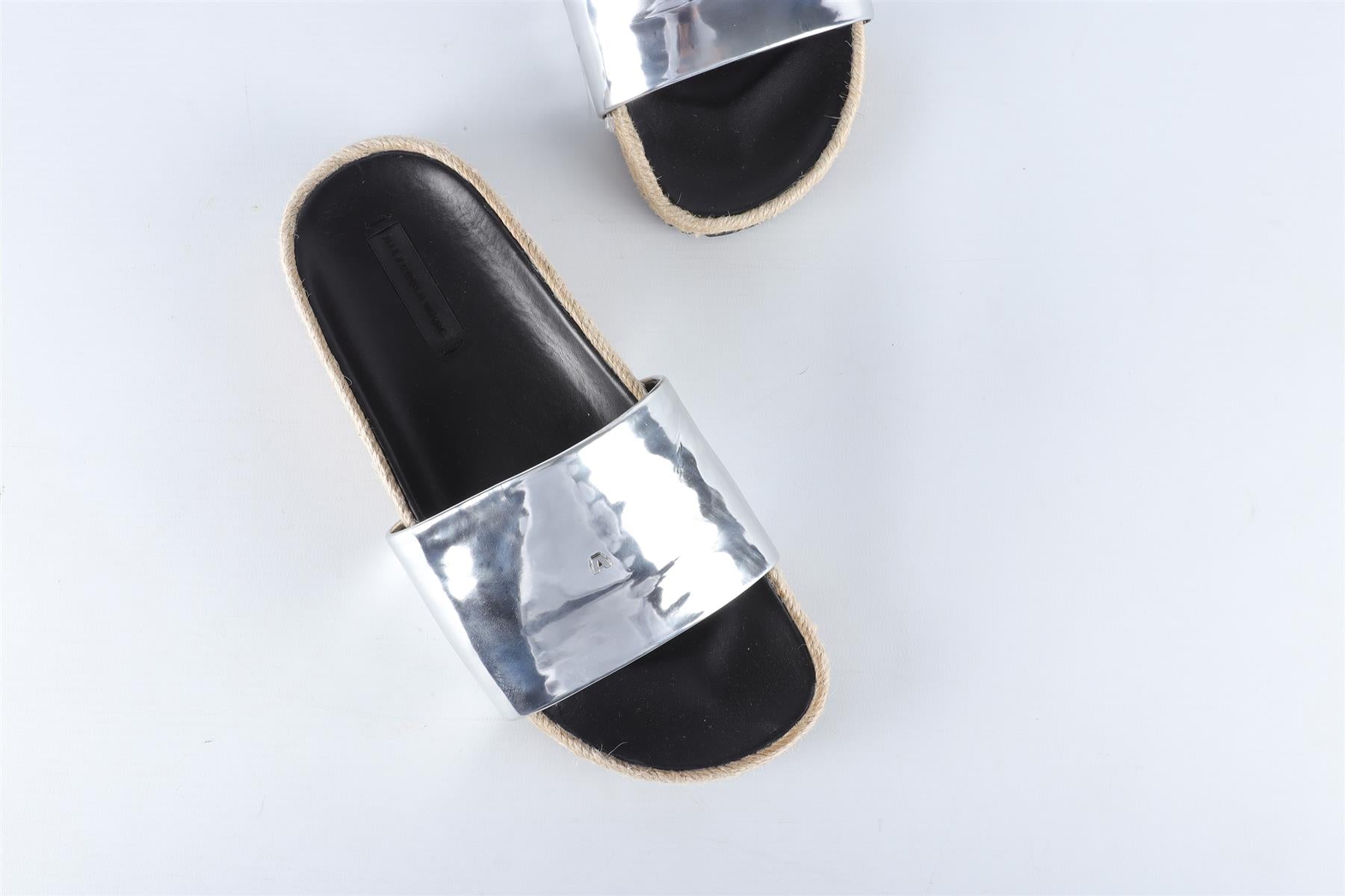 ALEXANDER WANG SILVER LEATHER SLIDES EU 36.5 UK 3.5 US 6.5