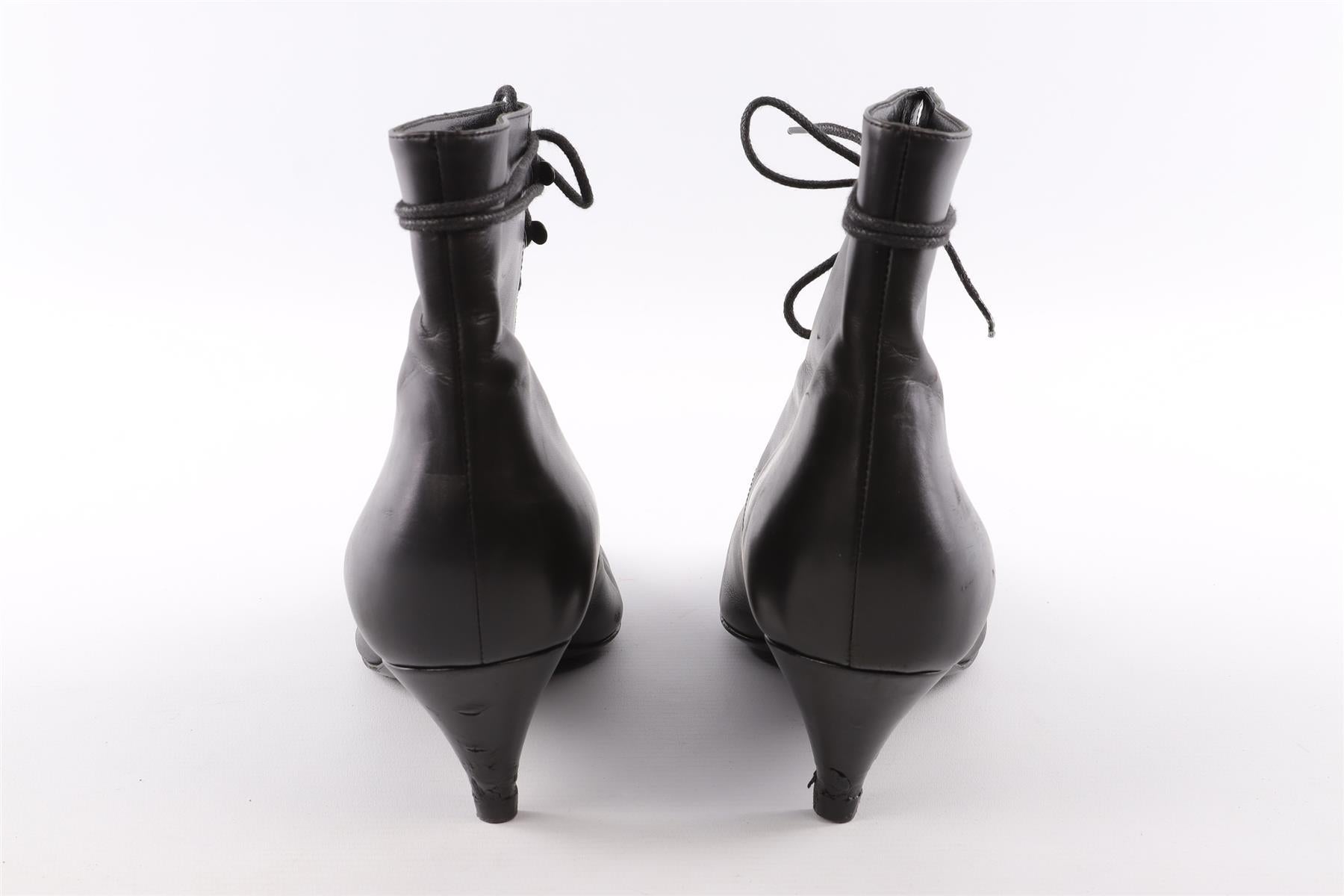 SAINT LAURENT BLACK LEATHER ANKLE BOOTS EU 40 UK 7 US 10